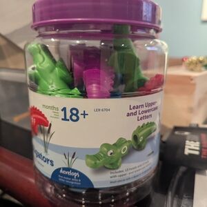 Learning Alligator Letter Set